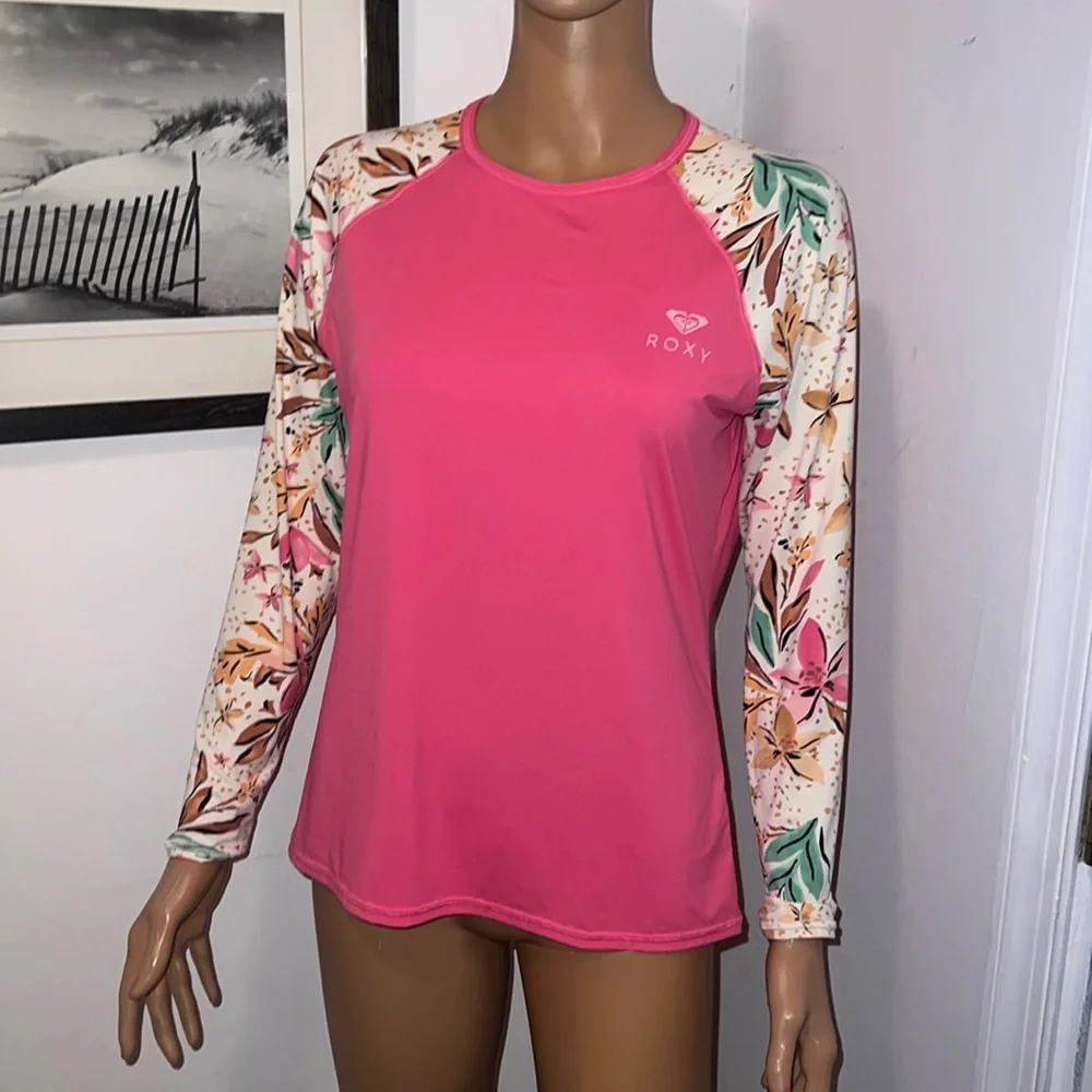 ROXY NWOT RASH GUARD - Picture 5 of 7